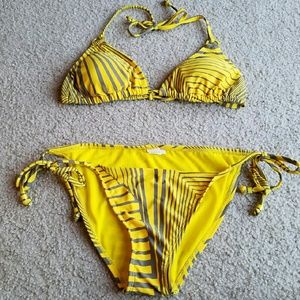 Yellow swim set (used) (L bottom and M top)