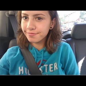 Meet your Posher, Hailey