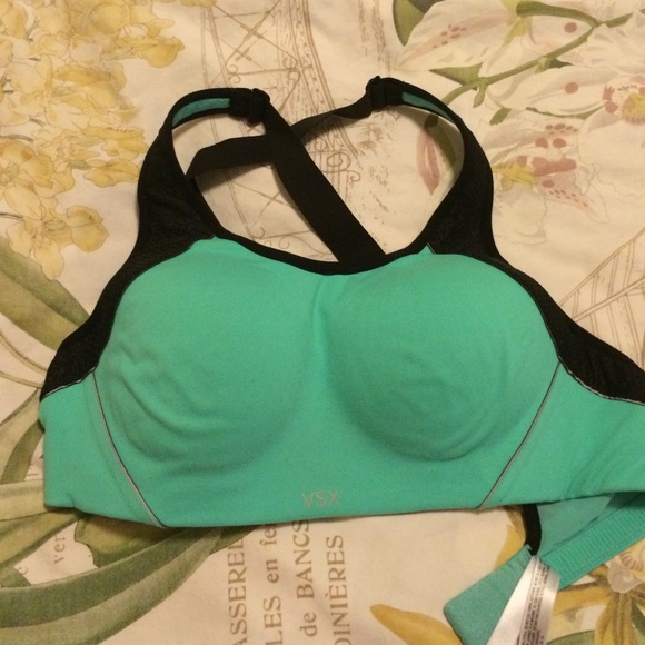 VS mint/black sports bra