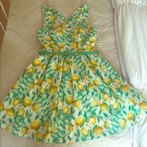 Elle lemon fit and flare dress sz6
