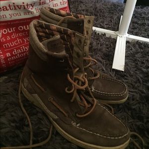 Sperry boots