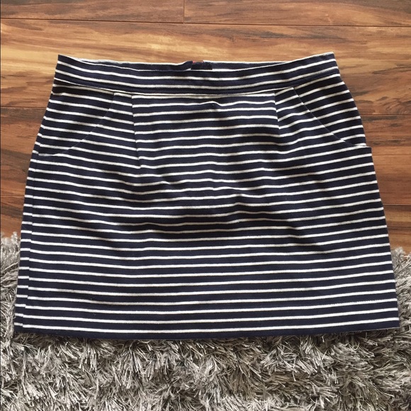 Striped gap skirt!