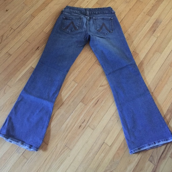 Fit and flare hip hugger blue jeans - Picture 2 of 2