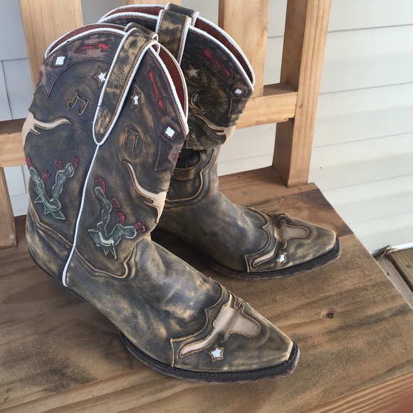 Like new. Dan Post Cowboy Dreams Boots.