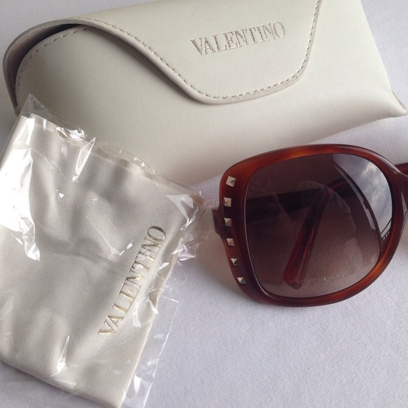 Valentino Sunglasses with Case and Dust Cloth main image 4