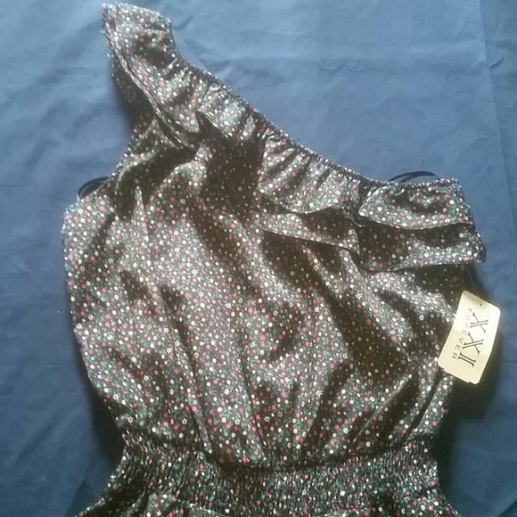 FOREVER 21 One-shoulder Ruffle Floral Romper - Picture 3 of 5