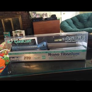 BABYLISS PRO NANO CURLING WAND STILL IN BOX!