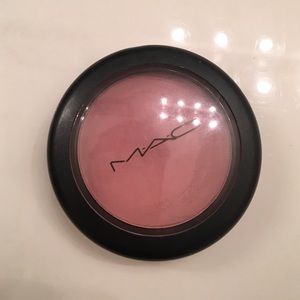 🤖 MAC blush matte mocha 🤖