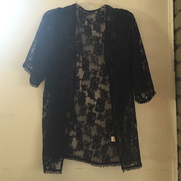 Black lace kimono
