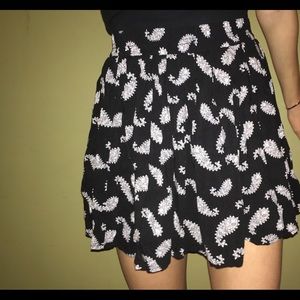 🔴PRICE DROP🔴 Brandy Melville skirt