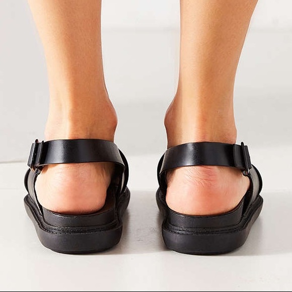 NWB Urban Outfitters black sandals - Picture 2 of 4