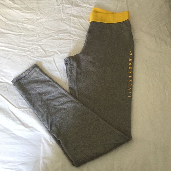 Nike Livestrong Leggings