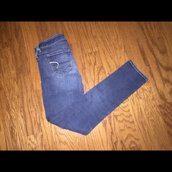 Great Condition AE Skinny Jeans!