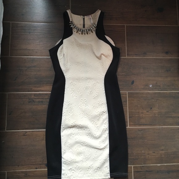 Cream and Black Cocktail Dress with mock necklace - Picture 1 of 4