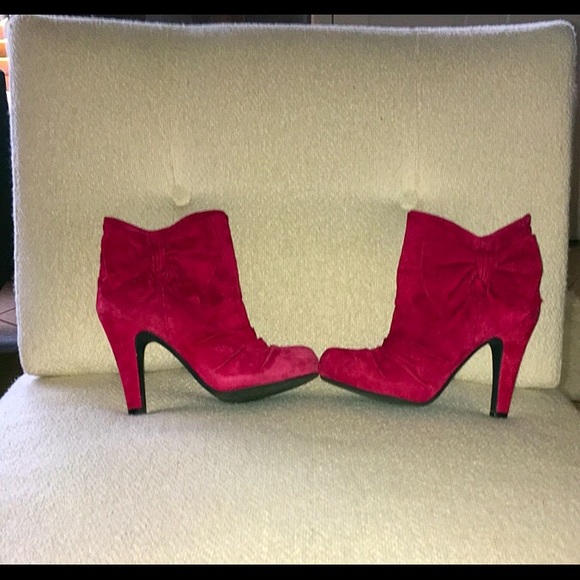 Red ankle booties.