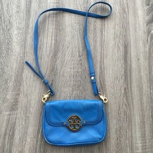 Blue Tory Burch mini cross body purse 💙