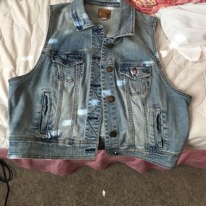 American eagle Jean vest