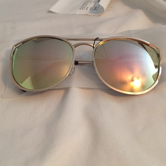 Cherry Bomb Quay Sunglasses