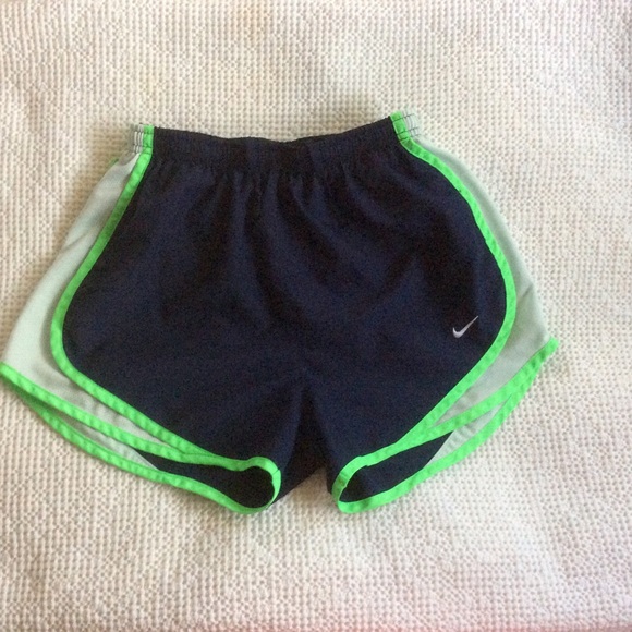 Nike shorts 🍍