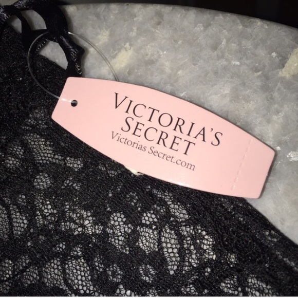 Victoria's Secret iPhone 6 - Picture 3 of 3