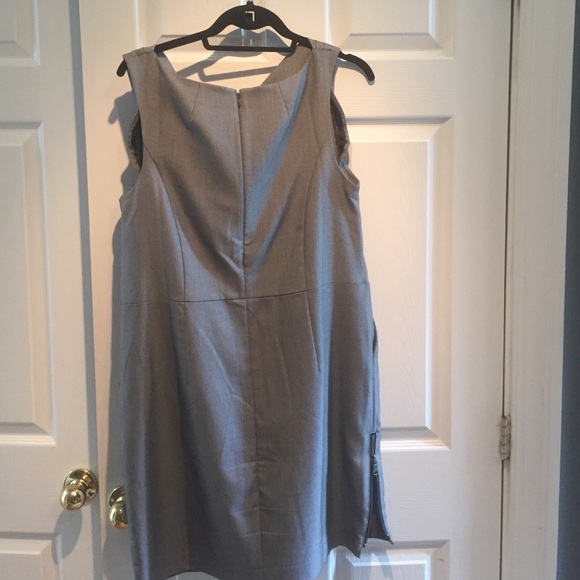 Dress - Picture 2 of 3