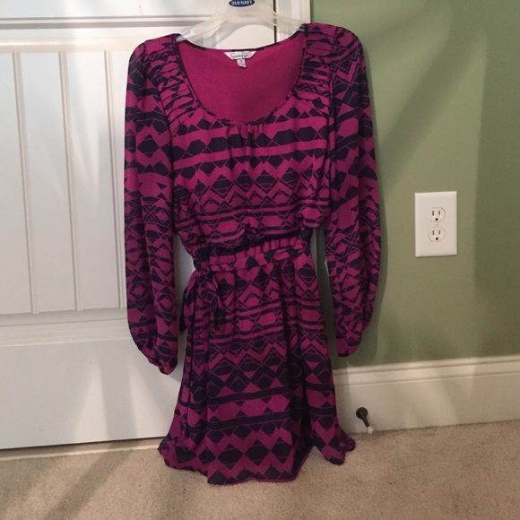 Long sleeve patterned dress