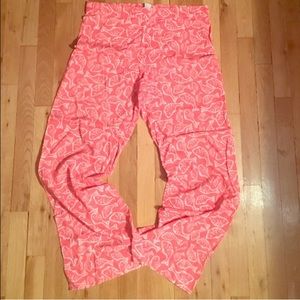 BUNDLE: VV PANTS & WHITE SIZE 8 CHINO SHORTS