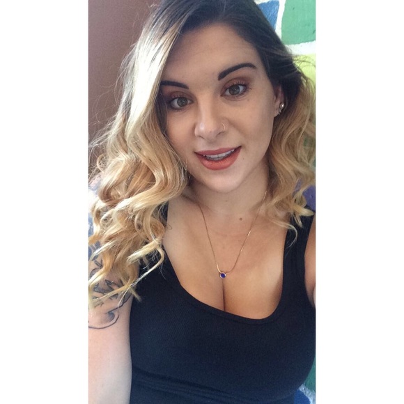 Meet your Posher, Hannah