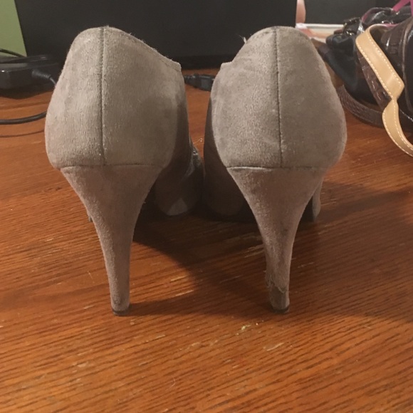 apostrophe heels - Picture 2 of 4