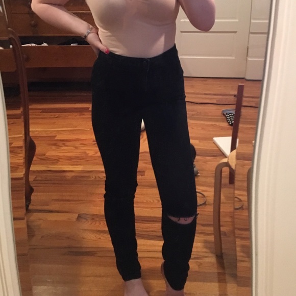Black Jeans with Knee Rips