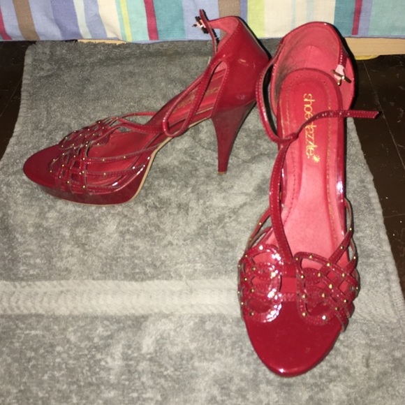 Open toe T Strap Pump - Picture 2 of 4