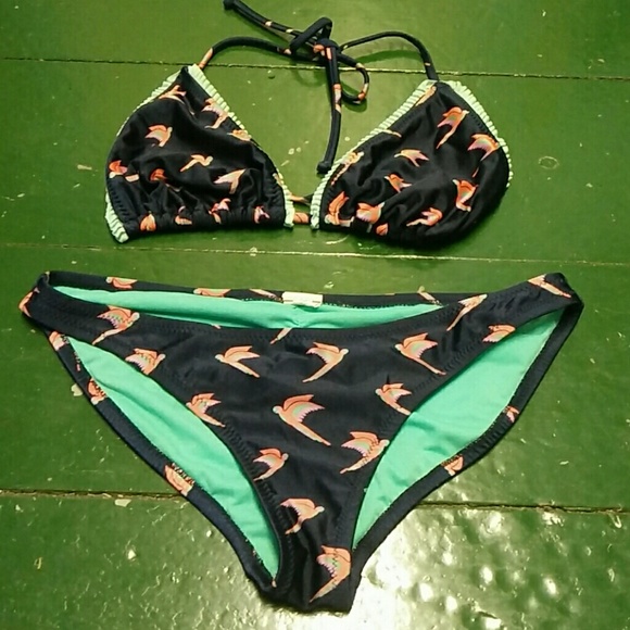 Parrot Bikini
