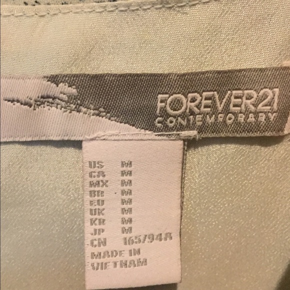 Printed Empire waist style dress - Picture 2 of 3