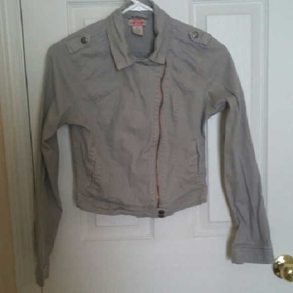JACKET