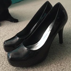 Black Shiny Heels