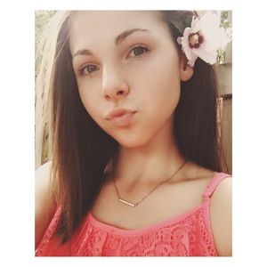 Meet your Posher, Jessica