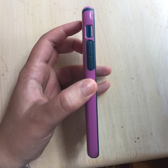 SPECK iPhone 6/6s purple and blue case. Used - Picture 4 of 4