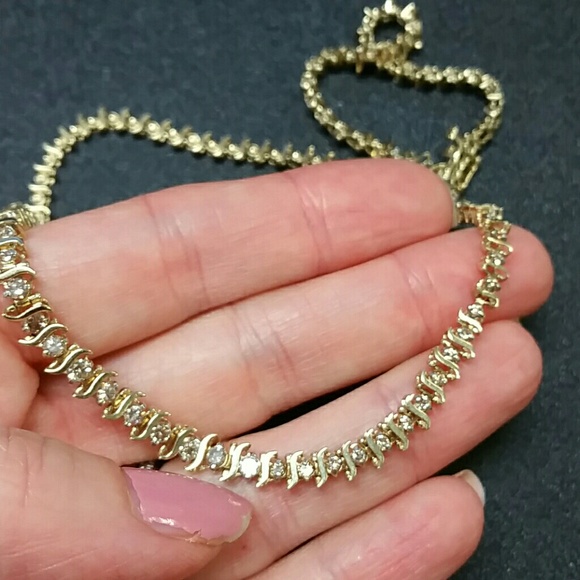 10k Gold Diamond Tennis Necklace 16 3/4"