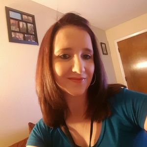 Meet your Posher, Holly