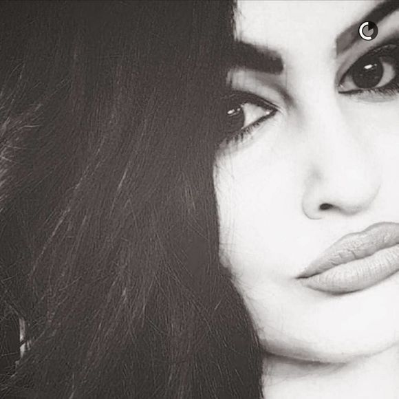 Meet your Posher, Cassie