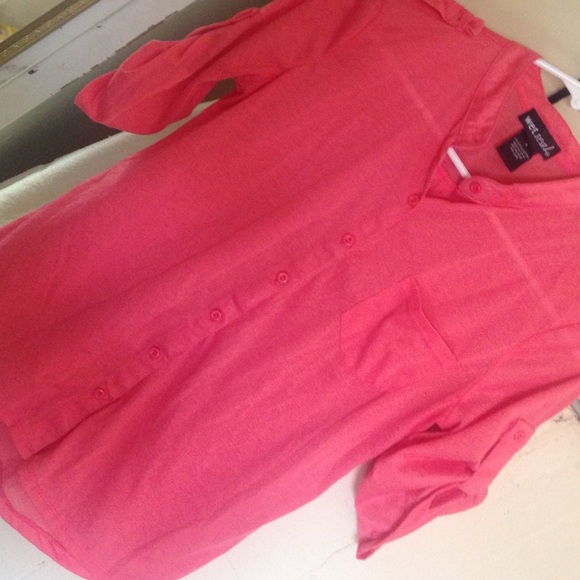 Wetseal button up half sleeve shirt