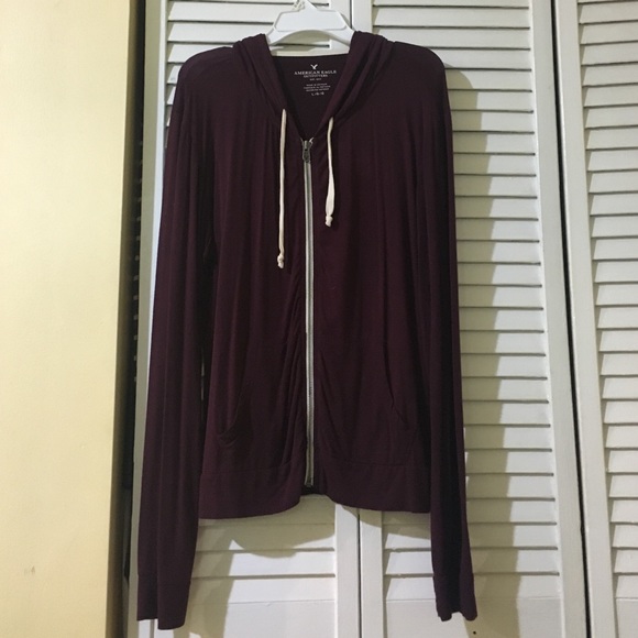 Burgundy light sweater