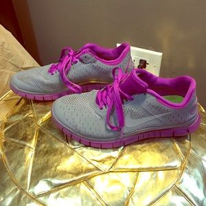 Nike gym shoes