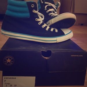 High-Top Converse Size 7