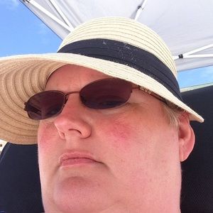 Meet your Posher, Diane