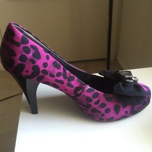 ✨SALE✨Candies purple leopard print heels