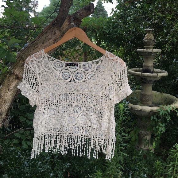 Boho Crochet Lace Crop Top - Picture 2 of 4