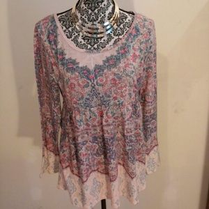 One World stretchy boho top size L