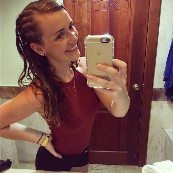 Meet your seller- Taylor✨ - Picture 4 of 4