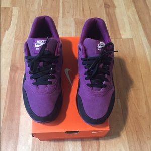 Nike XD air max size 11 women